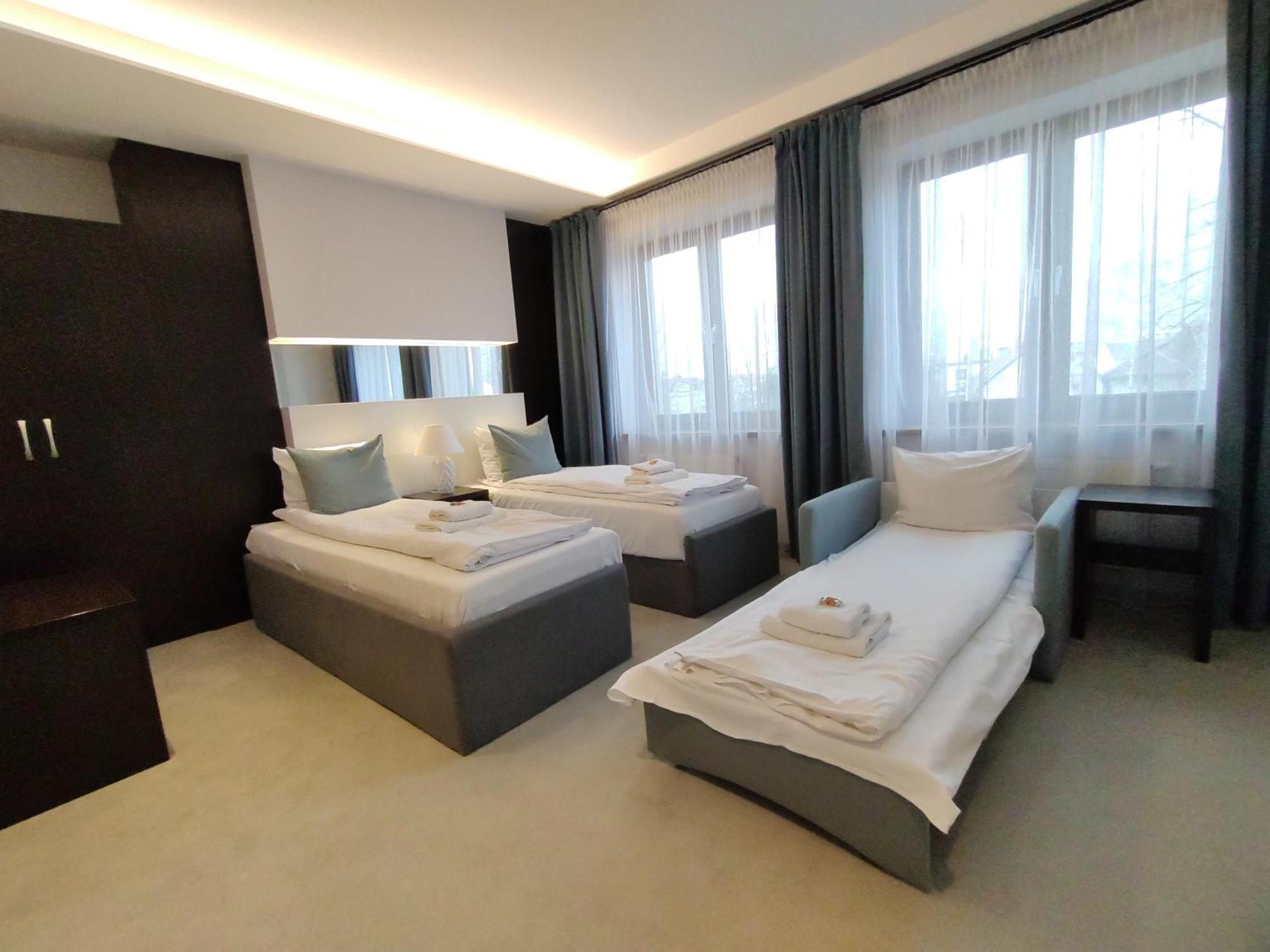 Novopolska - Hotel I Restauracja Kościan المظهر الخارجي الصورة