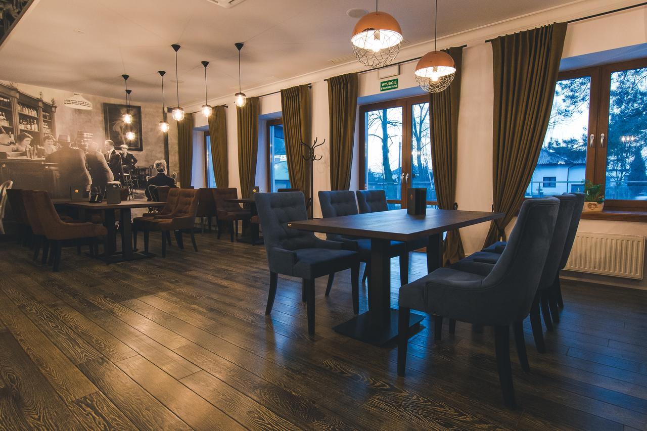 Novopolska - Hotel I Restauracja Kościan المظهر الخارجي الصورة