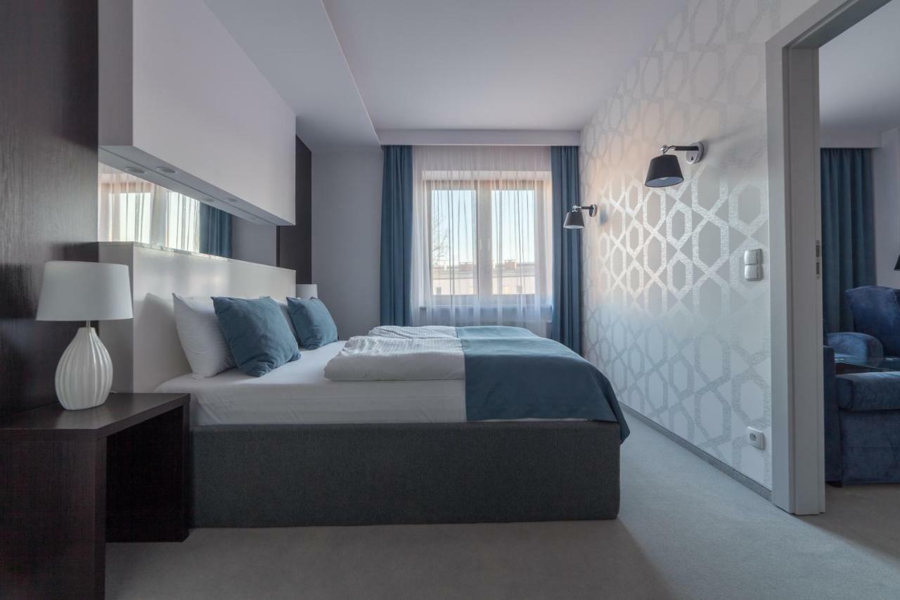 Novopolska - Hotel I Restauracja Kościan المظهر الخارجي الصورة