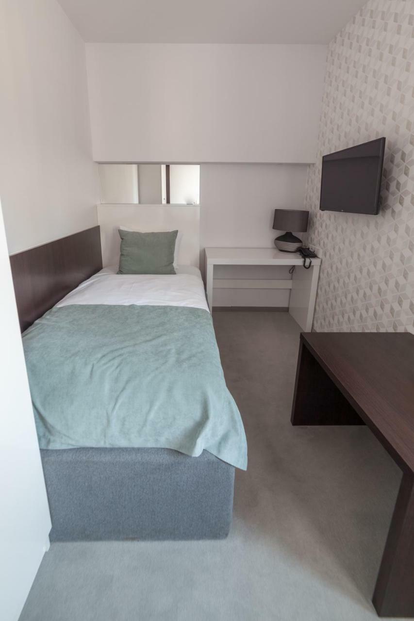 Novopolska - Hotel I Restauracja Kościan المظهر الخارجي الصورة